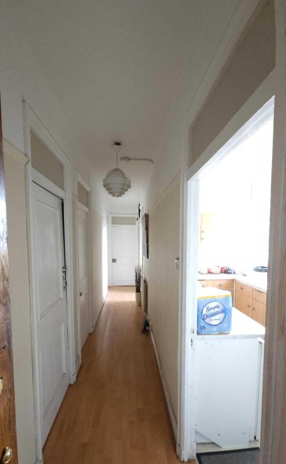 London Edgware Station Apartment Room photo